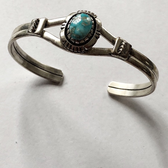 Native American turquoise cuff - Picture 1 of 3